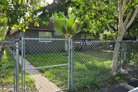 1401 NW 1st Ave # 2, Fort Lauderdale FL 33311