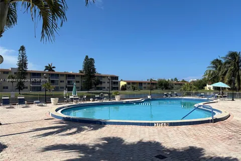 2940 NE 203RD ST # C106, Aventura FL 33180