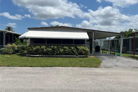 10550 W State Road 84 lot #114, Davie FL 33324