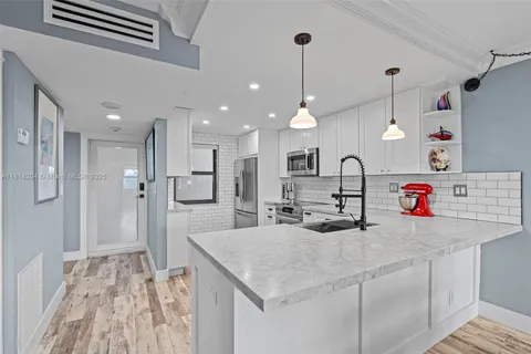1401 N Riverside Dr # 604, Pompano Beach FL 33062