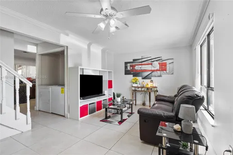 8360 NW 8th St # 2, Miami FL 33126
