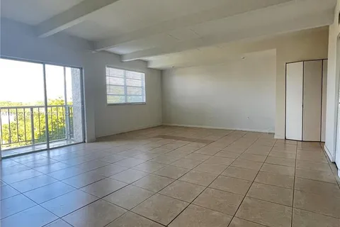 8950 NE 8th Ave # 504, Miami FL 33138