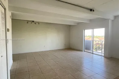 8950 NE 8th Ave # 504, Miami FL 33138