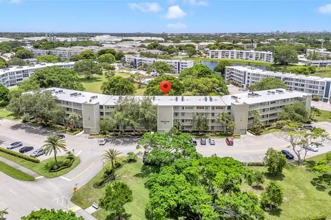 2026 Berkshire B # 2026, Deerfield Beach FL 33442
