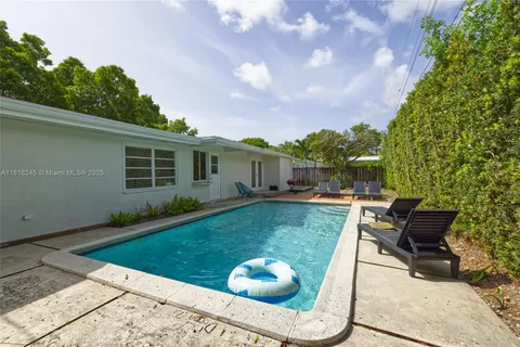 8240 SW 62nd Ct # 8240, Miami FL 33143