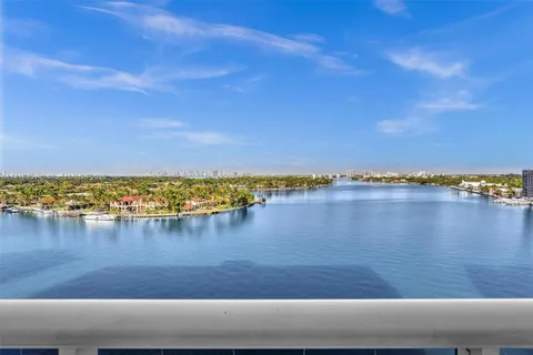 6770 Indian Creek Dr # 10O, Miami Beach FL 33141