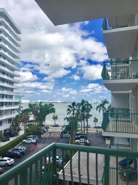 1408 Brickell Bay Dr # 516, Miami FL 33131