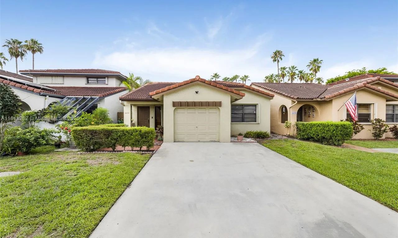 6654 NW 173rd Ln, Hialeah FL 33015