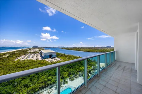 100 Bayview Dr # 1922, Sunny Isles Beach FL 33160