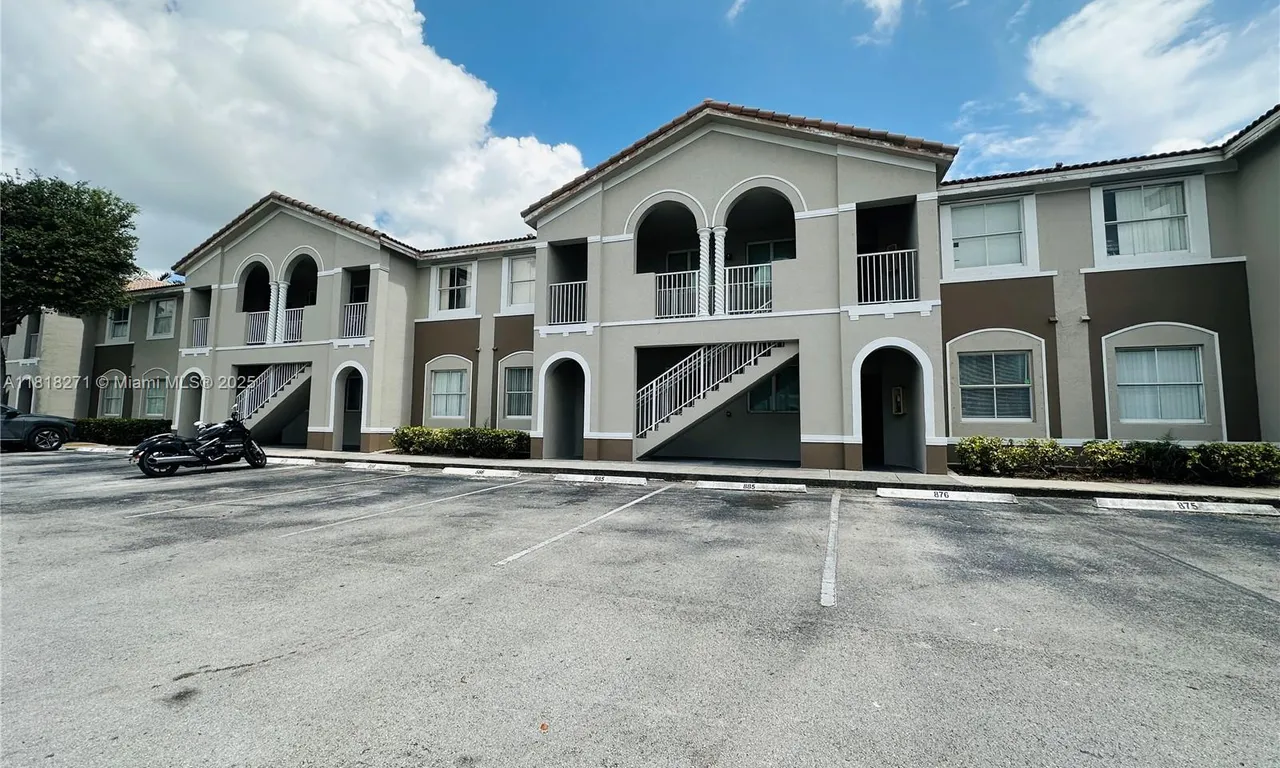 1658 SE 28th Ct # 104, Homestead FL 33035