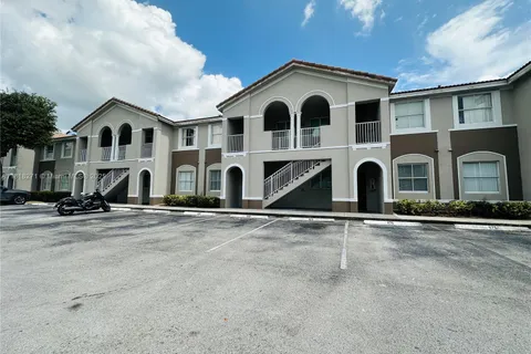 1658 SE 28th Ct # 104, Homestead FL 33035