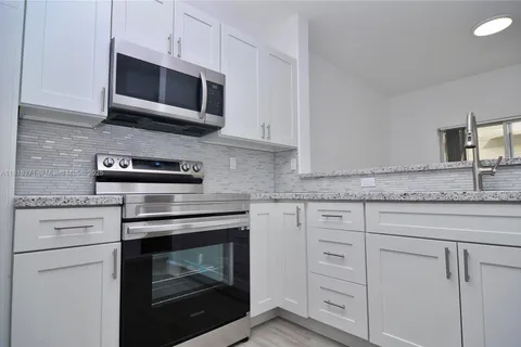 1658 SE 28th Ct # 104, Homestead FL 33035