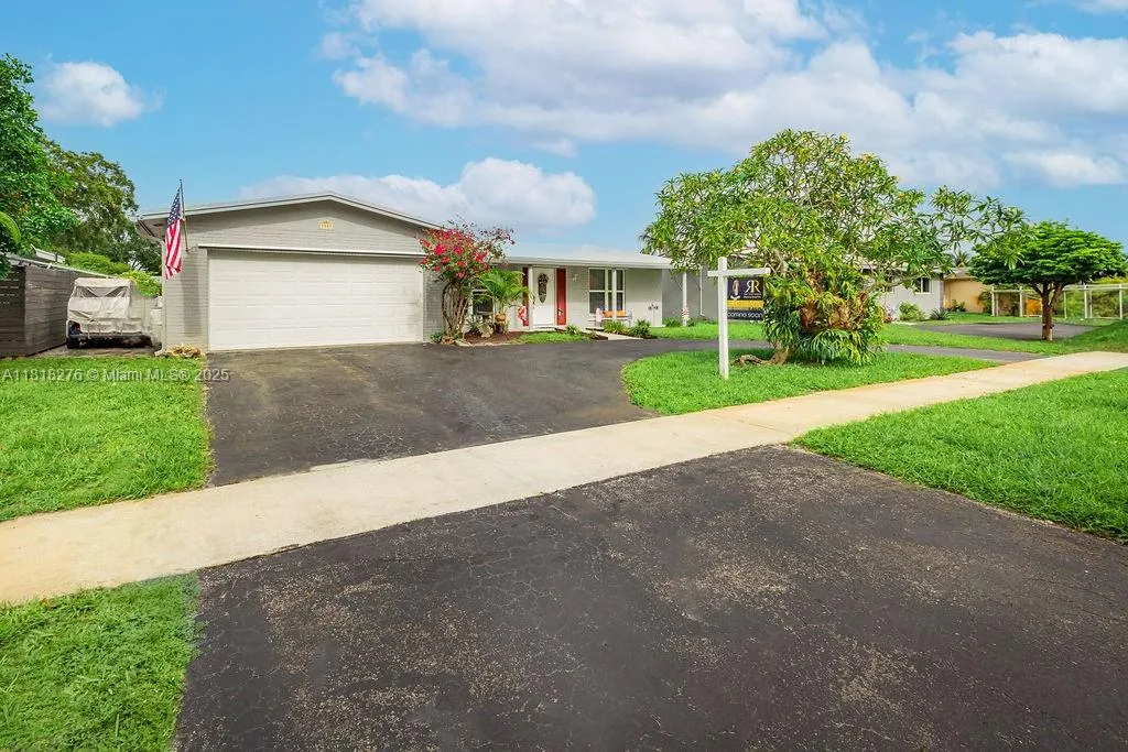 1801 N 55th Ave, Hollywood FL 33021