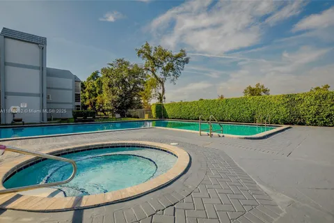 8350 Sands Point Blvd # E309, Tamarac FL 33321