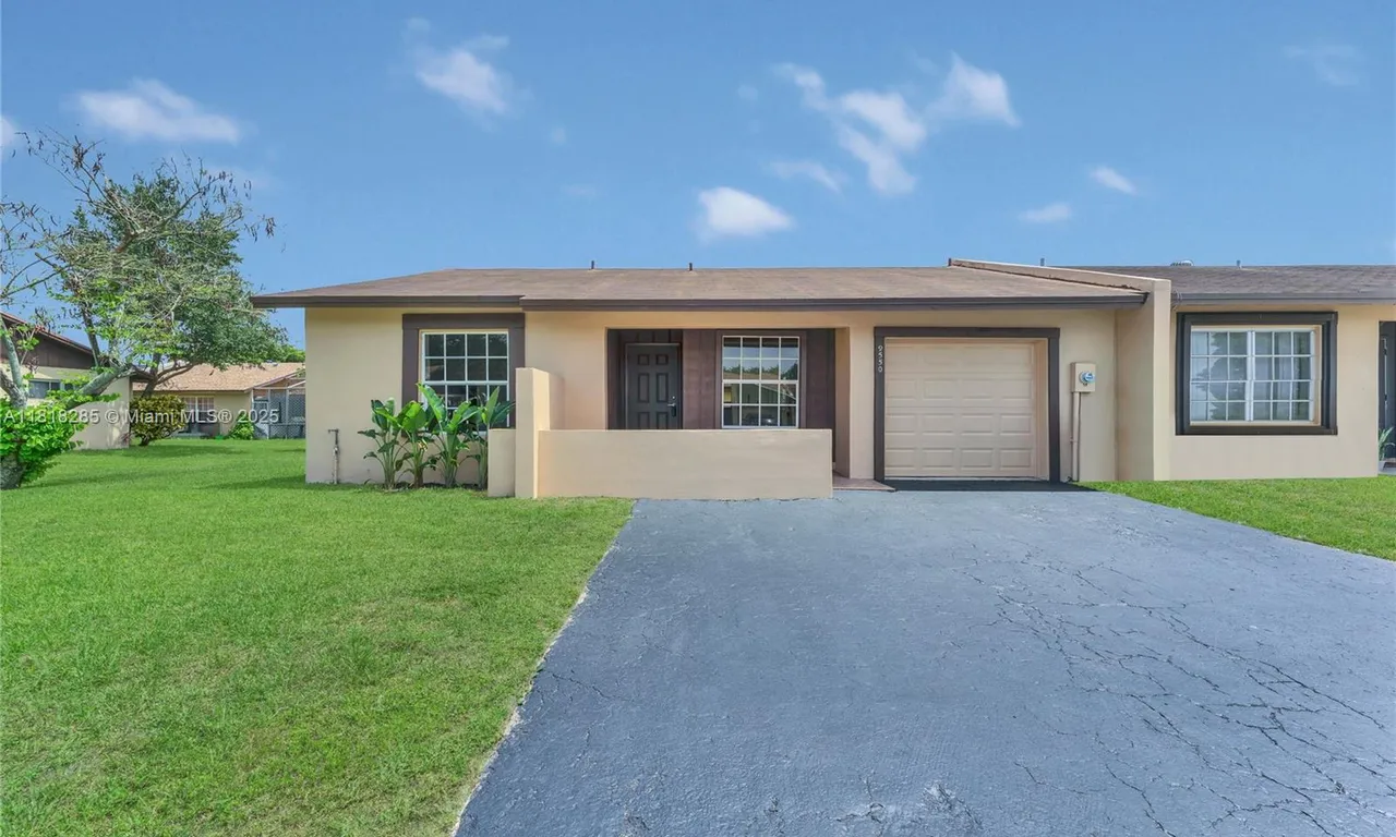 9550 W Heather Ln, Miramar FL 33025