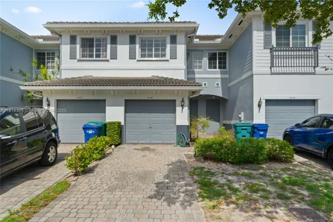 1416 NW 34th Way, Lauderhill FL 33311