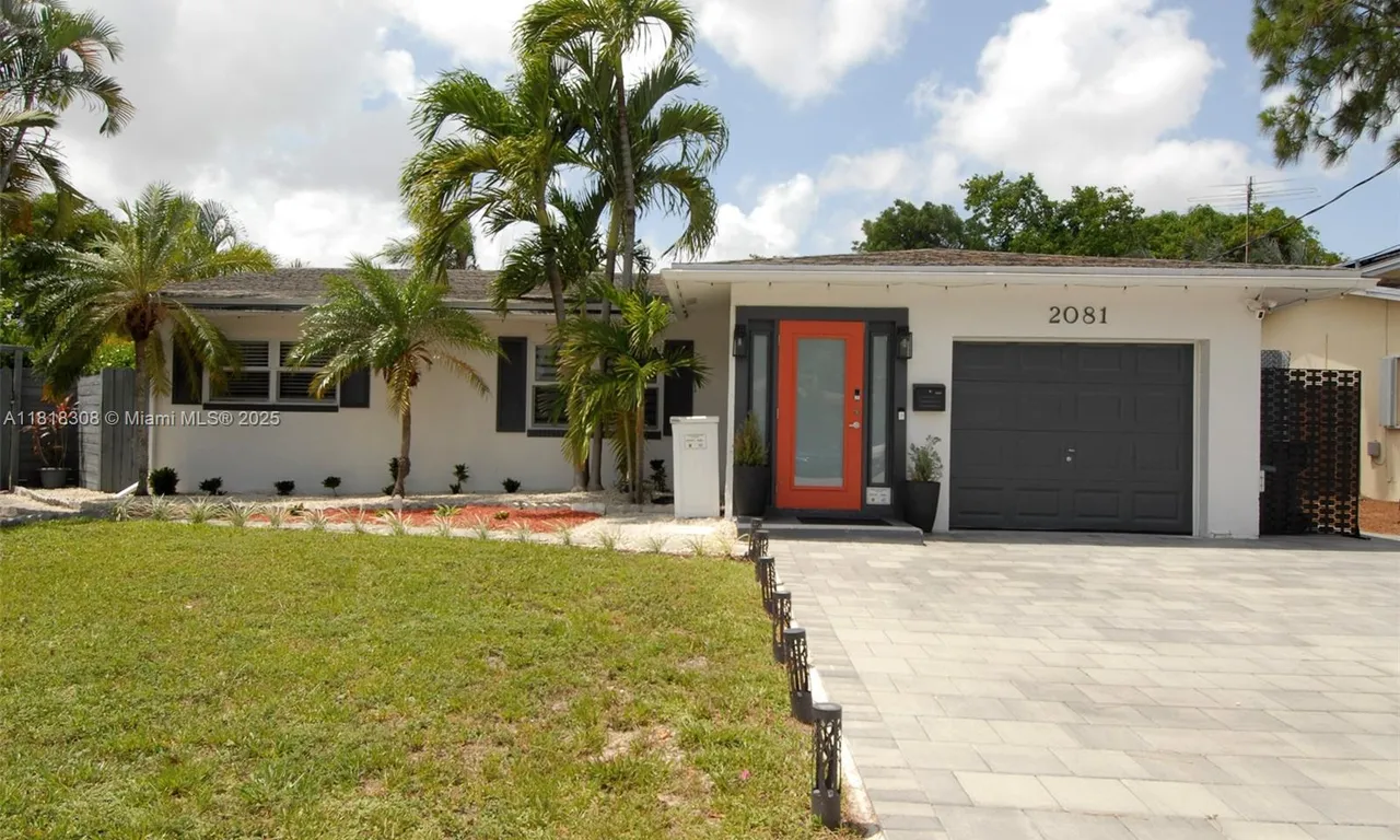 2081 NW 39th St, Oakland Park FL 33309