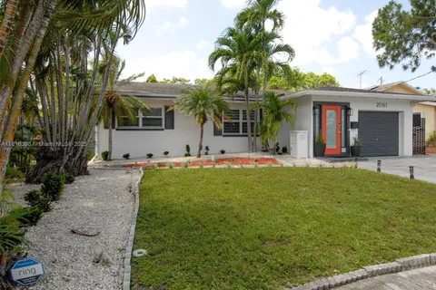 2081 NW 39th St, Oakland Park FL 33309