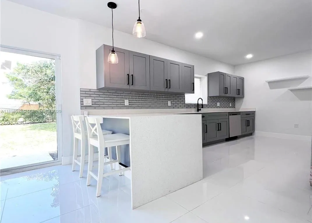 730 Alabama Ave, Fort Lauderdale FL 33312