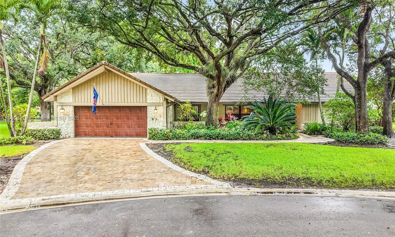 10123 Vestal Ct, Coral Springs FL 33071