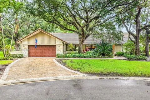 10123 Vestal Ct, Coral Springs FL 33071