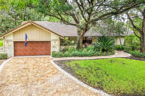 10123 Vestal Ct, Coral Springs FL 33071