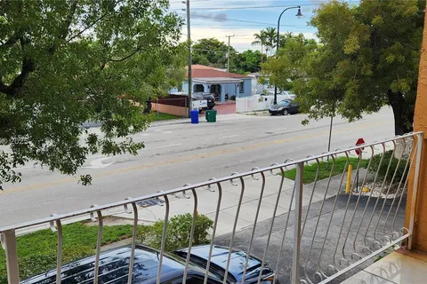 6200 W Flagler St # 201, Miami FL 33144