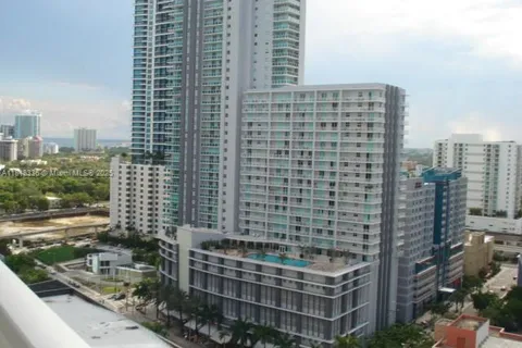 1060 Brickell Ave # 1911, Miami FL 33131