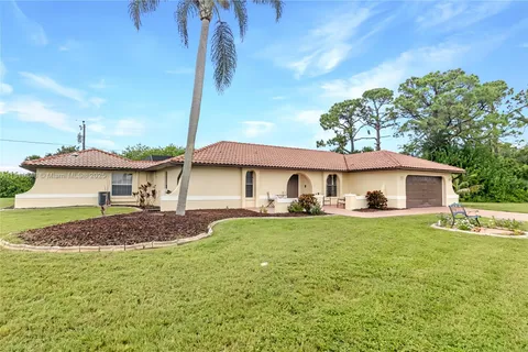 1904 GARDNER AVE, Lehigh Acres FL 33936