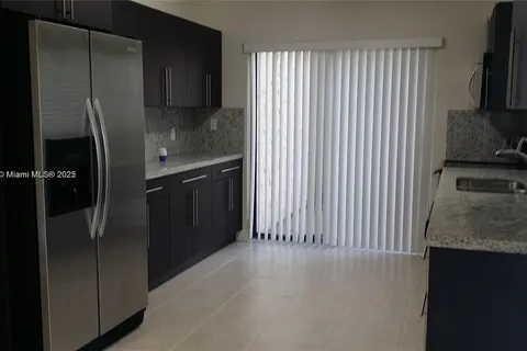 192 Wimbledon Lake Dr # 192, Plantation FL 33324