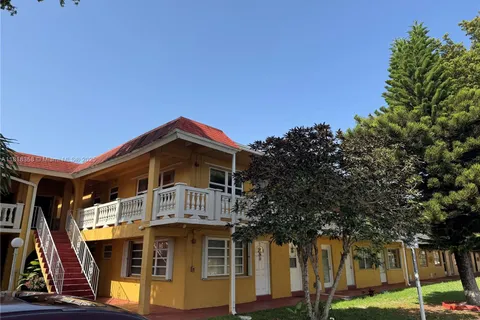 115 NE 202nd Ter # M25, Miami Gardens FL 33179
