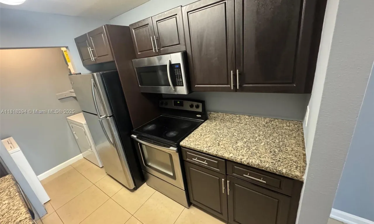 8787 NW 39th St # 8787, Sunrise FL 33351