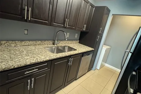8787 NW 39th St # 8787, Sunrise FL 33351
