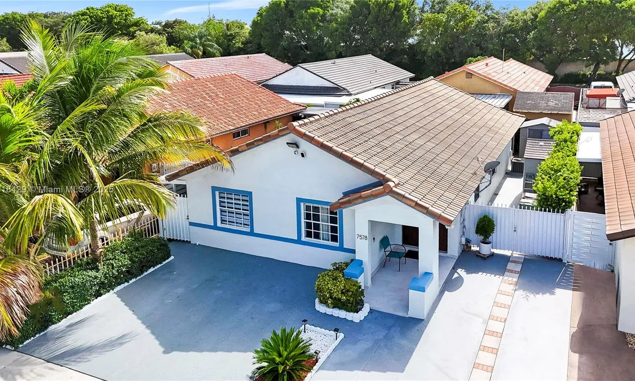 7578 W 30th Ln, Hialeah FL 33018