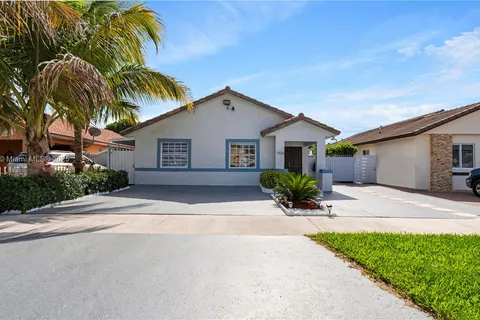 7578 W 30th Ln, Hialeah FL 33018
