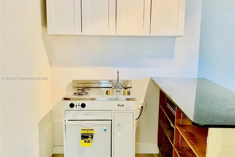 8260 SW 27th Ter # 0, Miami FL 33155