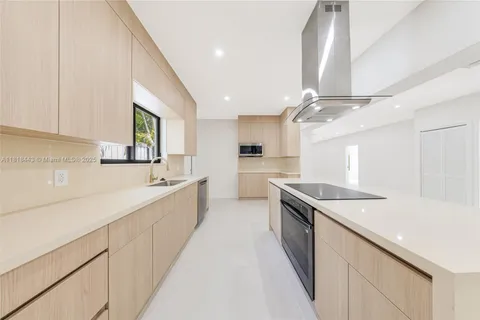 1344 SW 18th St, Miami FL 33145