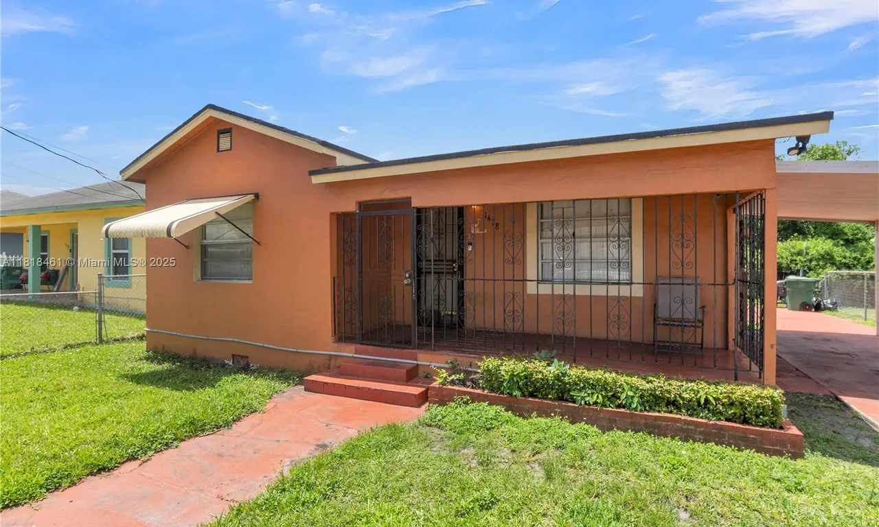 1478 NW 74th St, Miami FL 33147
