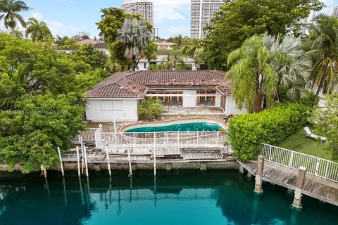 3446 NE 168th St, North Miami Beach FL 33160