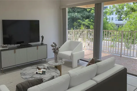 4130 NW 79th Ave # 2G, Doral FL 33166