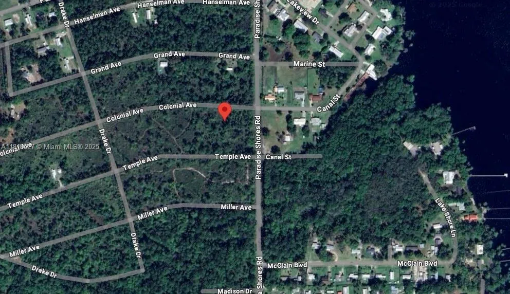 105 Colonial Av, Cresent City FL 32112