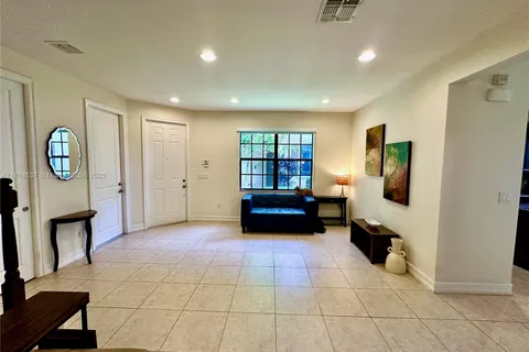 119 Riverwalk Circle East, Plantation FL 33325
