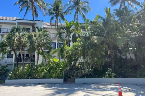 4000 NE 168th St # 110A, North Miami Beach FL 33160