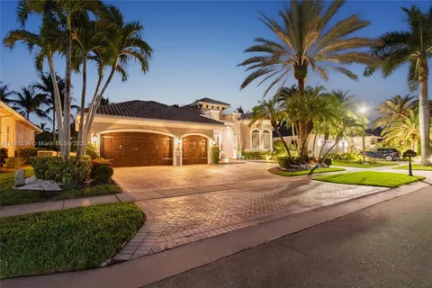 10985 Canary Island Ct, Plantation FL 33324