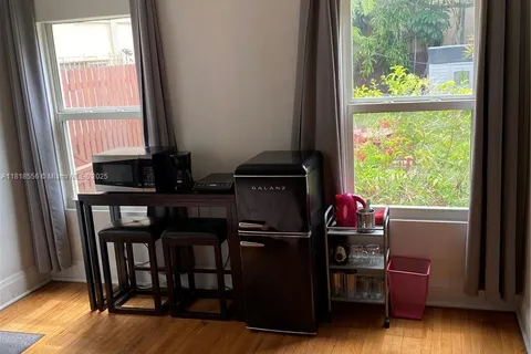 1710 Michigan Ave, Miami Beach FL 33139