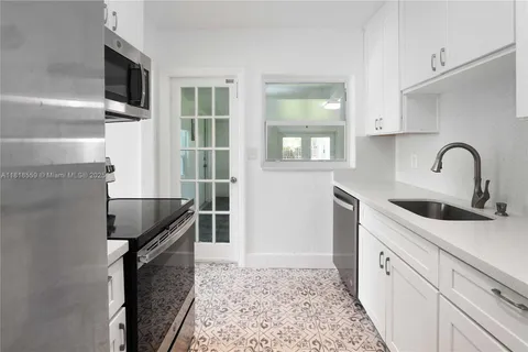 1501 Fletcher St, Hollywood FL 33020