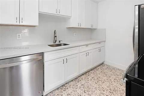 1501 Fletcher St, Hollywood FL 33020