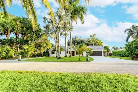 2024 Palmetto Rd, West Palm Beach FL 33406