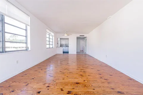 1150 Euclid Ave # 301, Miami Beach FL 33139