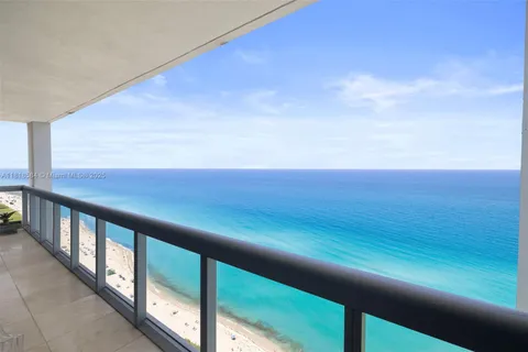 6899 Collins Ave # 2707, Miami Beach FL 33141